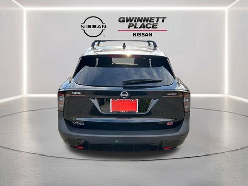 New 2026 Nissan Kicks SR w/ Cold Weather Package image 6