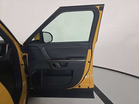 Used 2022 Rivian R1T Launch Edition AWD/4WD image 18