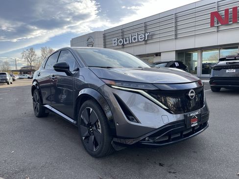 Used 2023 Nissan Ariya image 2
