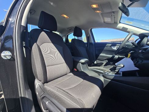 Used 2023 Kia Forte LXS FWD image 11