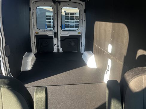 New 2026 Ford Transit 250 148 Medium Roof image 7