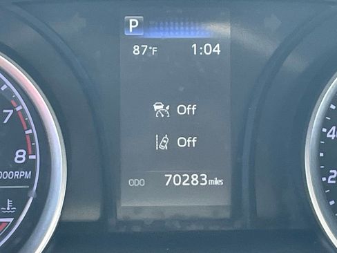 Used 2021 Toyota Camry LE w/ Carpet Mat Package (TMS) FWD image 11