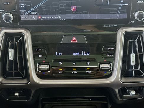 Used 2023 Kia Sorento S w/ Panoramic Sunroof Package AWD/4WD image 24