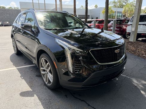 Used 2019 Cadillac XT4 Sport AWD/4WD image 2