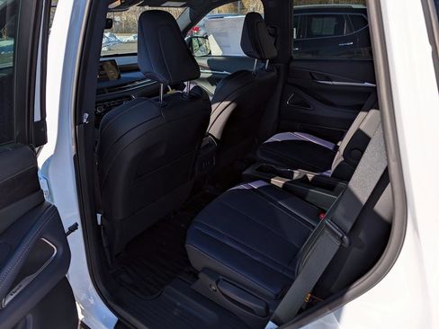 New 2026 INFINITI QX60 Sport image 12