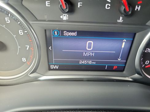 Used 2023 GMC Acadia SLE FWD image 28