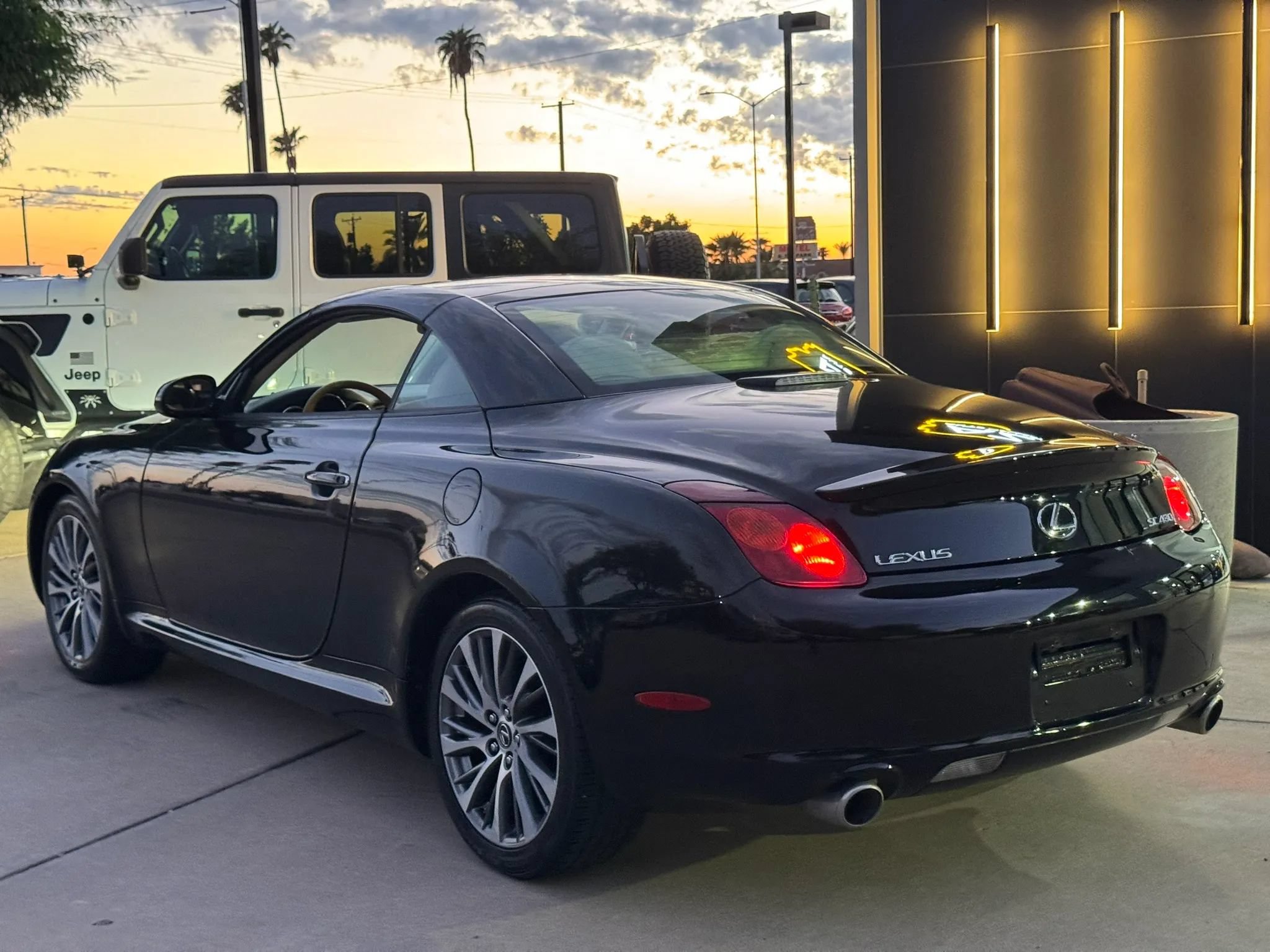 Used 2005 Lexus SC 430 Convertible RWD image 6
