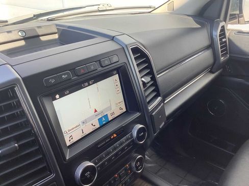 Used 2018 Ford Expedition Max Platinum AWD/4WD image 17