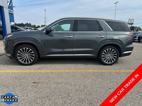 Used 2023 Hyundai Palisade Calligraphy AWD/4WD image 2