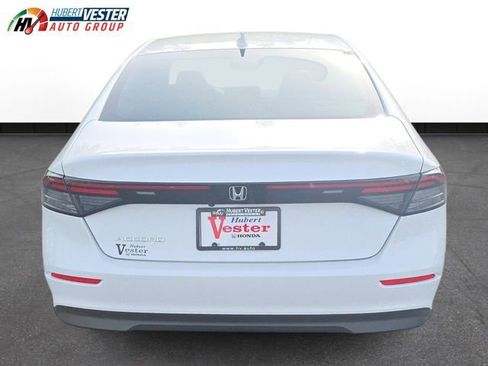 Used 2025 Honda Accord LX image 8