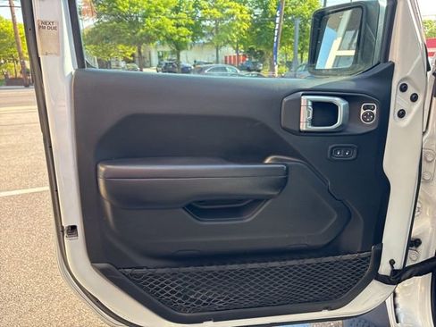 Used 2019 Jeep Wrangler Unlimited Sport S AWD/4WD image 7