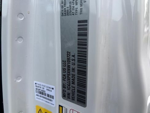 Used 2022 Jeep Wrangler Unlimited Sahara image 22