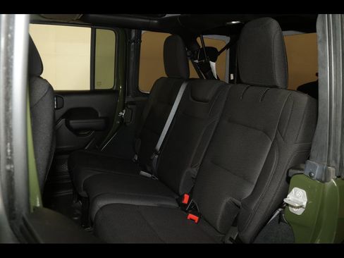 Used 2022 Jeep Wrangler Unlimited Sport AWD/4WD image 23