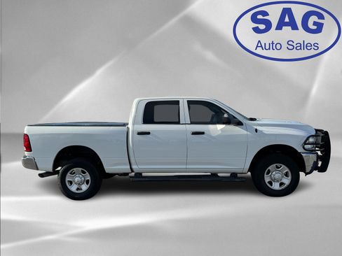 Used 2018 RAM 2500 Tradesman w/ Chrome Appearance Group image 8