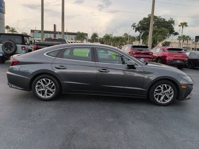 Certified 2023 Hyundai Sonata SEL w/ Preferred Accessory Package