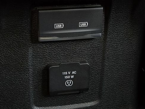 Used 2024 Jeep Wrangler Unlimited Rubicon w/ Technology Group AWD/4WD image 10