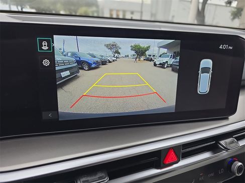 Used 2025 Kia Sorento EX image 24