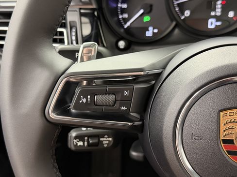 New 2026 Porsche Macan image 47