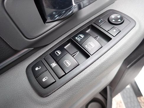 Used 2018 RAM 1500 Big Horn AWD/4WD image 13