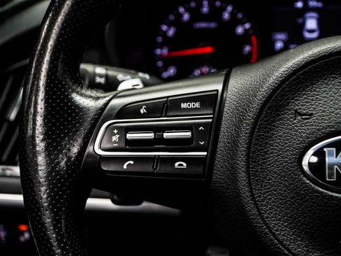 Used 2020 Kia Stinger GT-Line image 29