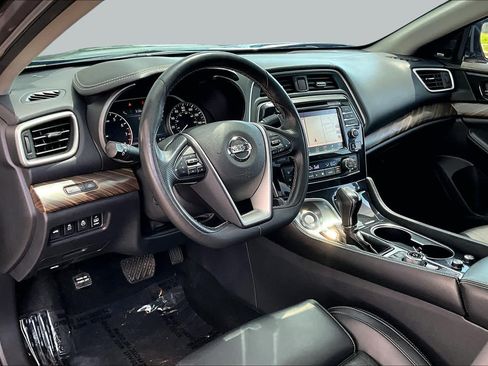 Used 2018 Nissan Maxima Platinum FWD image 18