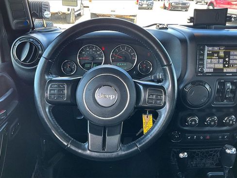 Used 2017 Jeep Wrangler Unlimited Sahara image 5