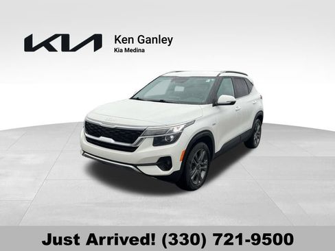 Certified 2023 Kia Seltos S w/ Navigation Package image 1