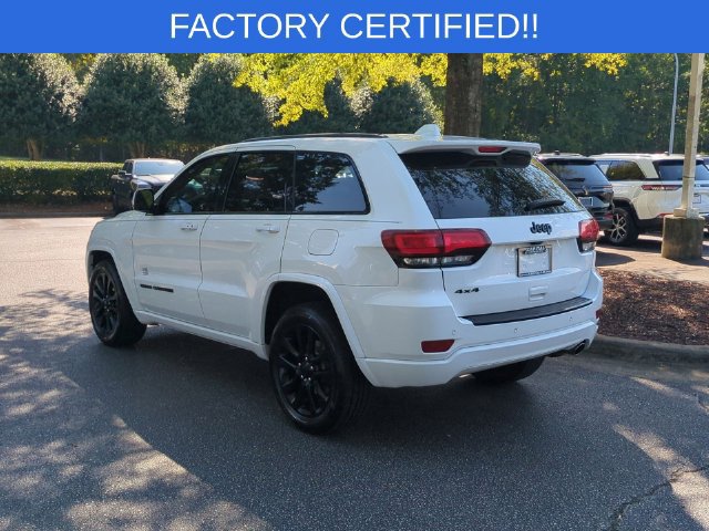 Certified 2018 Jeep Grand Cherokee Altitude AWD/4WD image 3