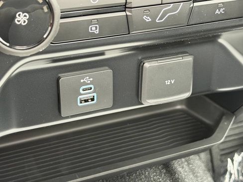 New 2026 Ford F550 4x4 Regular Cab Super Duty image 16