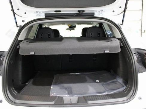 New 2026 Chevrolet Trax LT w/ Driver Confidence Package FWD image 22