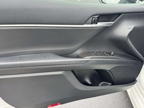 Certified 2023 Toyota Camry SE FWD image 30