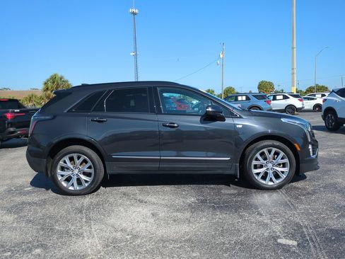 Used 2020 Cadillac XT5 Sportv w/ LPO, Floor Liner Package AWD/4WD image 3