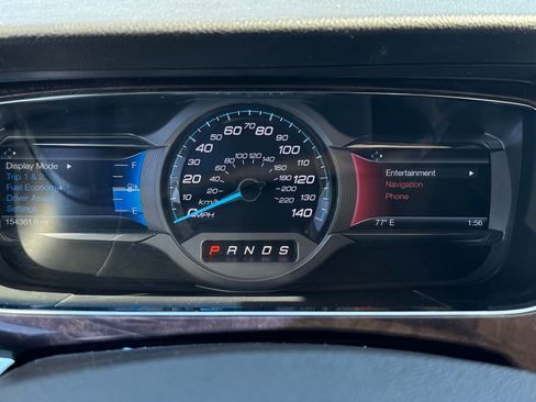 Used 2015 Ford Taurus Limited FWD image 27