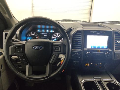 Used 2020 Ford F150 XLT w/ Equipment Group 302A Luxury AWD/4WD image 22