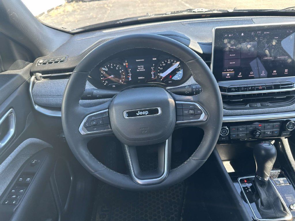 Used 2023 Jeep Compass Latitude w/ Convenience Group AWD/4WD image 15