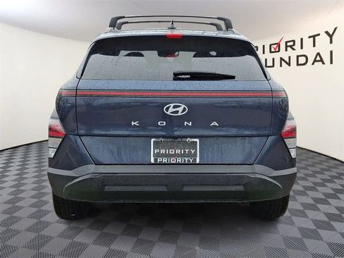 Used 2025 Hyundai Kona SEL image 5