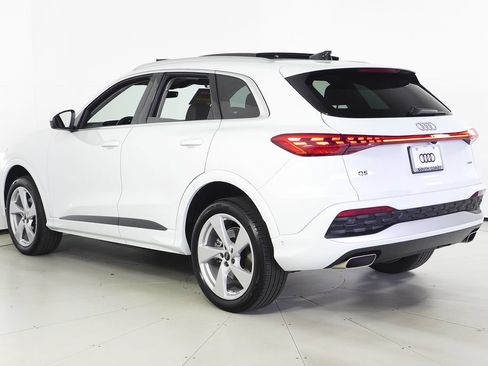 Used 2025 Audi Q5 Premium Plus w/ Premium Plus AWD/4WD image 9