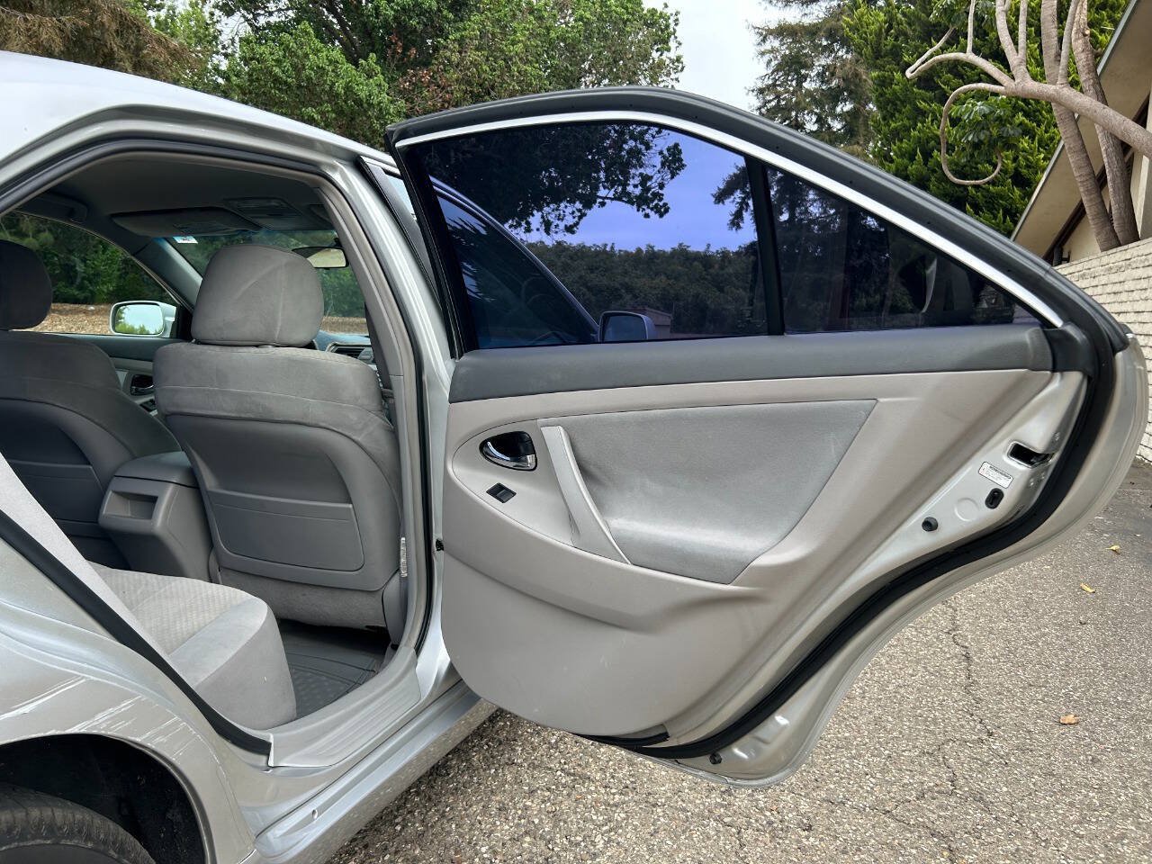 Used 2008 Toyota Camry LE FWD image 30