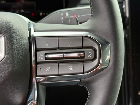 New 2026 GMC Acadia Elevation image 28