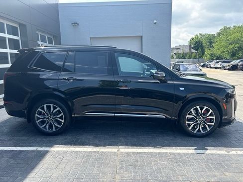 Used 2023 Cadillac XT6 Sport w/ Technology Package AWD/4WD image 10