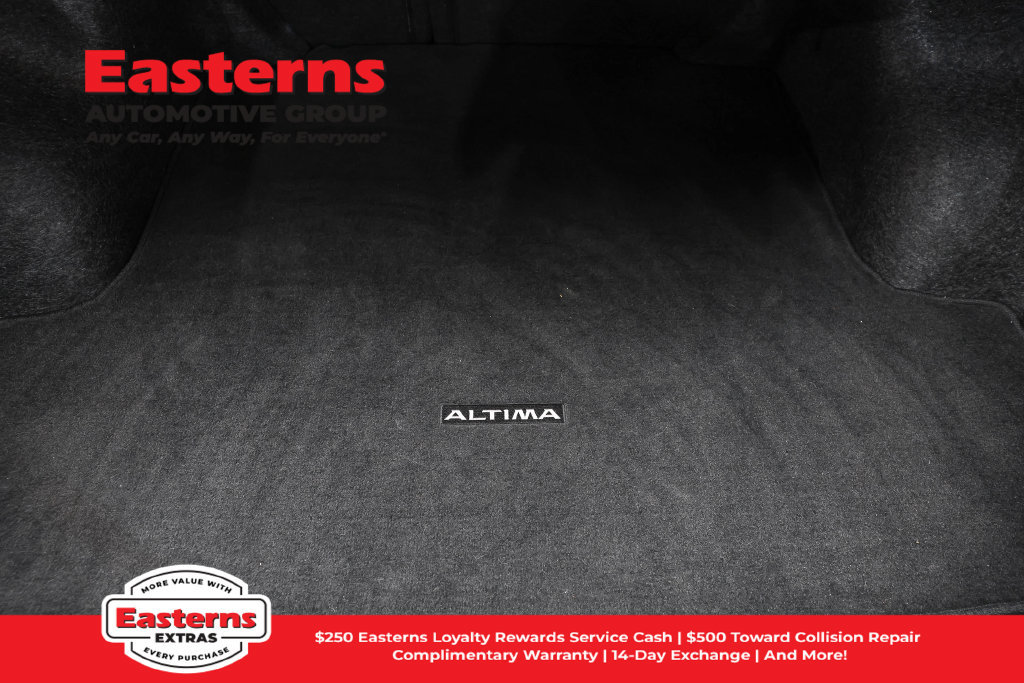 Used 2024 Nissan Altima 2.5 SV FWD image 10