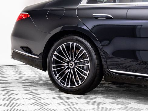 Certified 2025 Mercedes-Benz S 500 4MATIC image 36