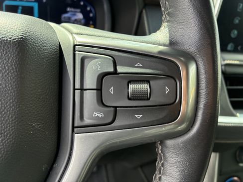 Used 2022 Chevrolet Suburban Premier RWD image 29