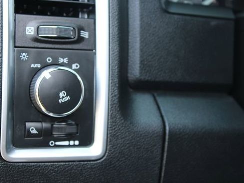 Used 2016 RAM 1500 Limited AWD/4WD image 19