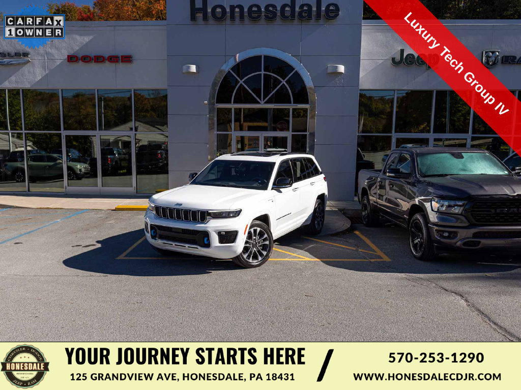 Used 2023 Jeep Grand Cherokee Overland w/ Luxury Tech Group IV AWD/4WD image 1