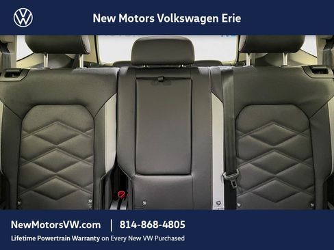 New 2026 Volkswagen Atlas Peak Edition AWD/4WD image 11