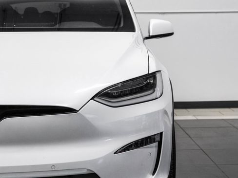 Used 2022 Tesla Model X image 53