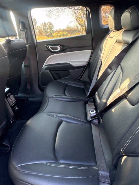 Certified 2025 Jeep Compass Limited AWD/4WD image 9