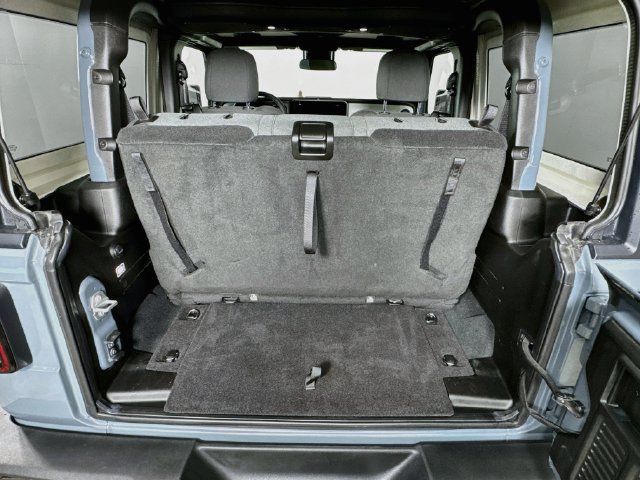 Used 2025 Jeep Wrangler Sport AWD/4WD image 28
