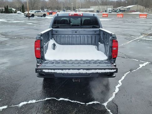 Used 2021 Chevrolet Colorado LT w/ LT Convenience Package image 11